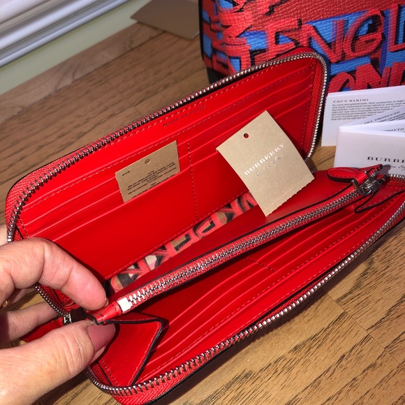 burberry graffiti purse